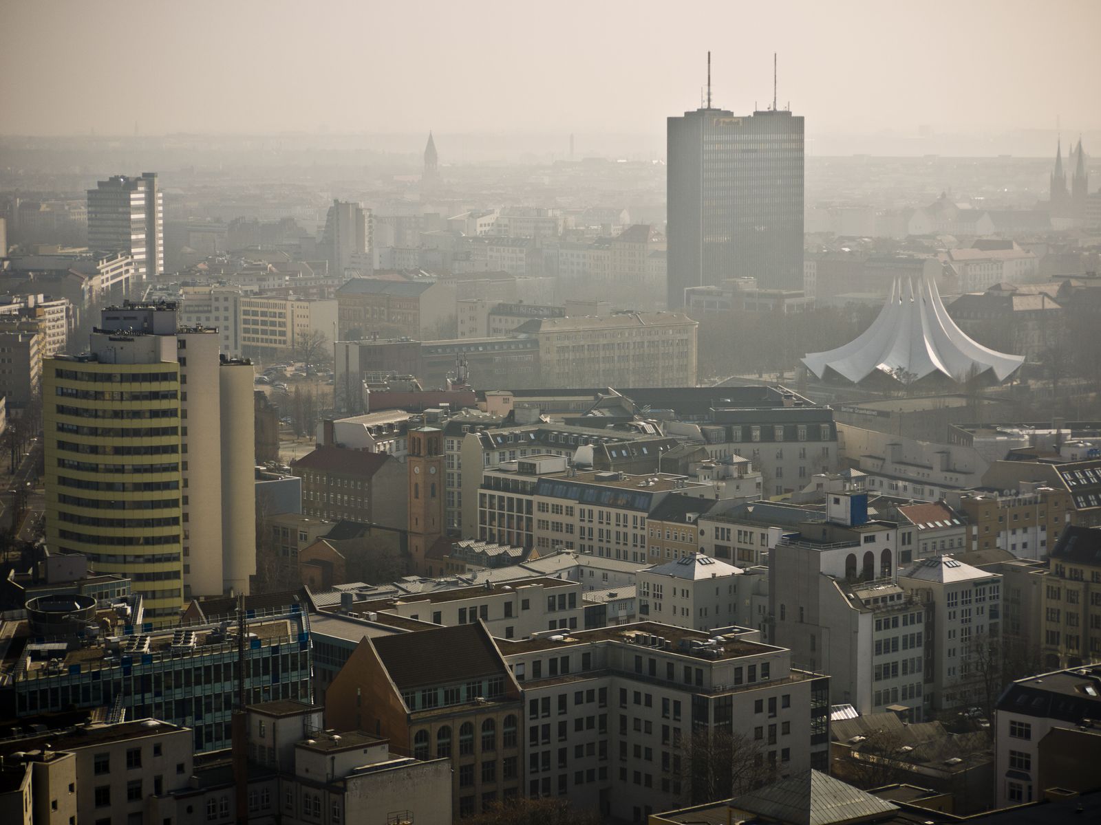 Berlin-Blick zumTempodrom
